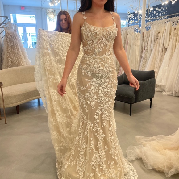 Galia Lahav Wedding Dress, Overskirt, Veil and Blusher - Picture 2 of 11